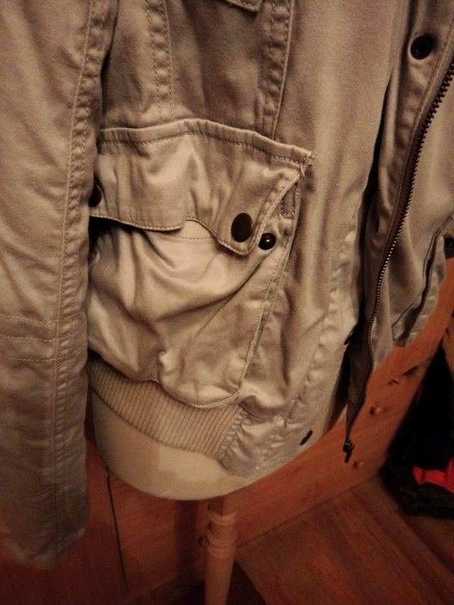 Cazadora color gris claro