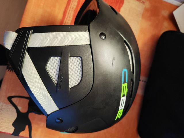 Casco esquí medidas 53-57 cm.