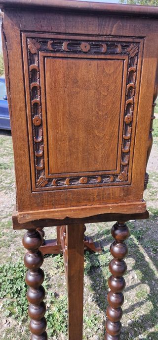 Mueble antiguo