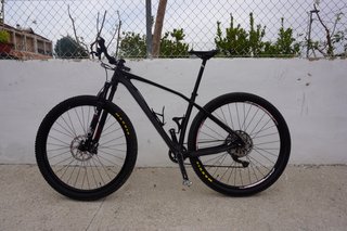 Bicicleta MTB CARBONO