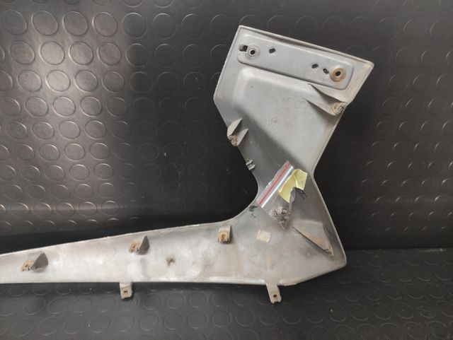 Lateral gris izquierdo Yamaha Xmax 250cc(2006/07)