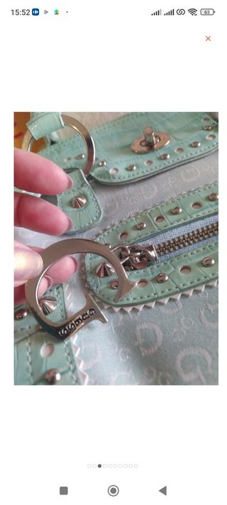 Bolso Guess vintage verde menta de mano