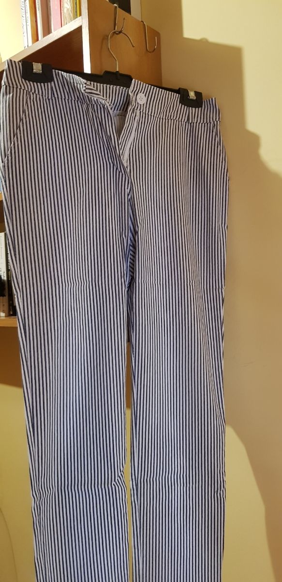 Pantalones de rayas azules
