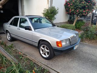 Mercedes-Benz Clase C 1988