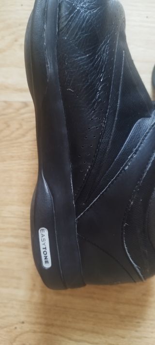 Zapatillas negras Reebok EASYSTONE 