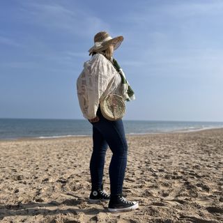 Bolso bandolera redondo trenzado para mujer palma