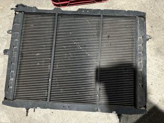 Se vende radiador con bote de expansion