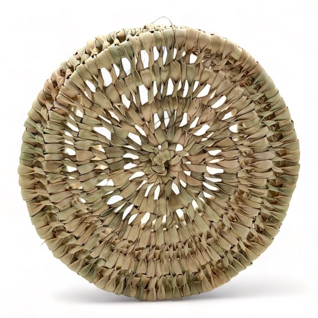 Bolso de niña pequeño redondo trenzado de palma