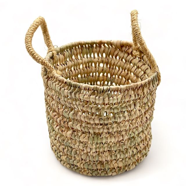 Bolso de niña pequeño redondo trenzado de palma