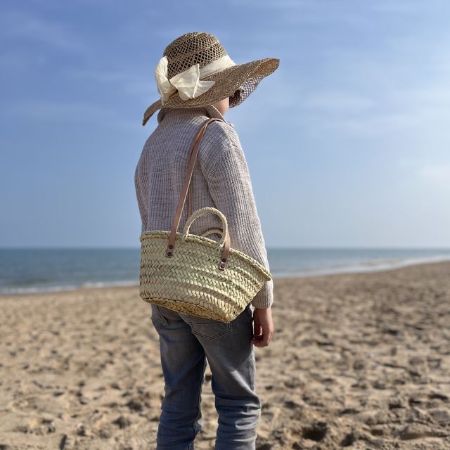 Capazo pequeño trenzado de Dos Asas para niña