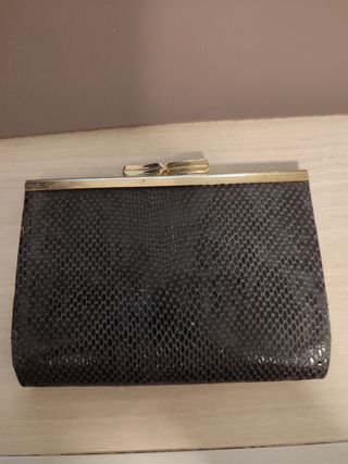 Monedero negro