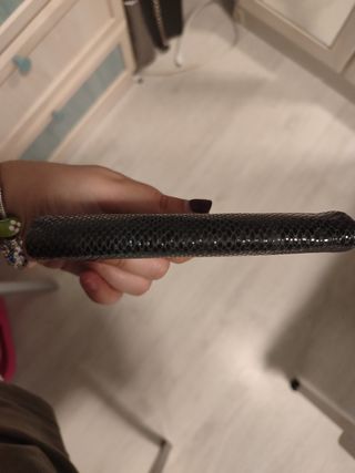 Monedero negro