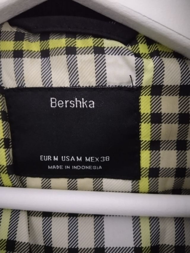 Cazadora Bershka
