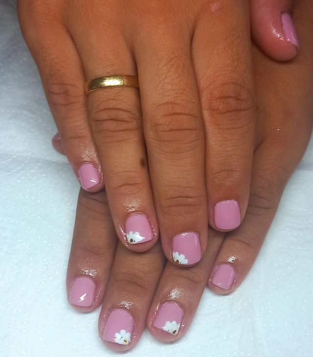 Manicura y pedicura permanentemente