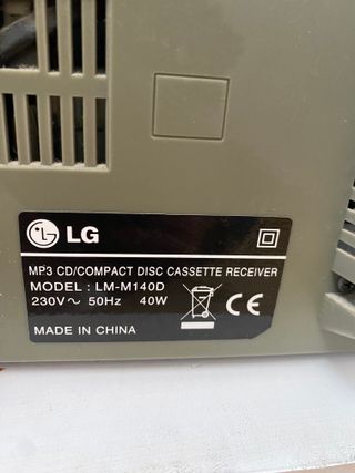 MINICADENA LG 3CD-RADIO-2CASSETTE-MP3