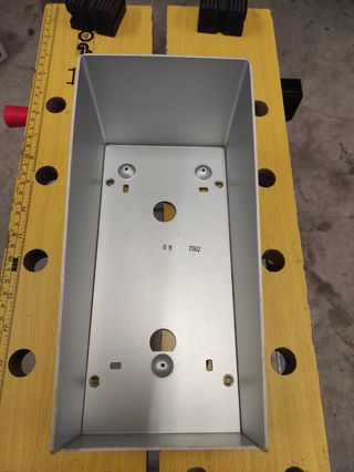 Custodia appoggio parete Urmet 725/710
