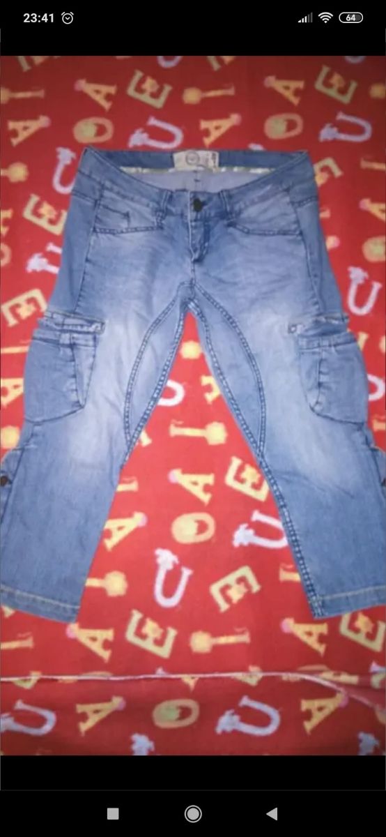 Vaquero corsario NUEVO 36 BERSHKA