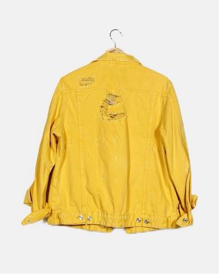 Cazadora amarilla zara