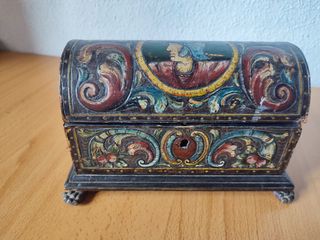 Baúl joyero francés antiguo