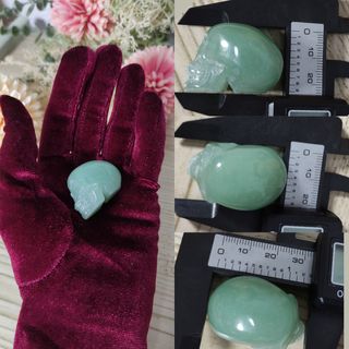 Diferentes tamaños Calavera craneo piedras mineral