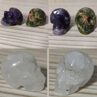 Diferentes tamaños Calavera craneo piedras mineral