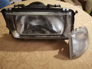 Faro y piloto derecho mercedes 190