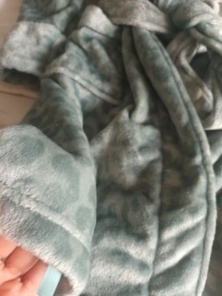 Bata y pijama sin estrenar lote