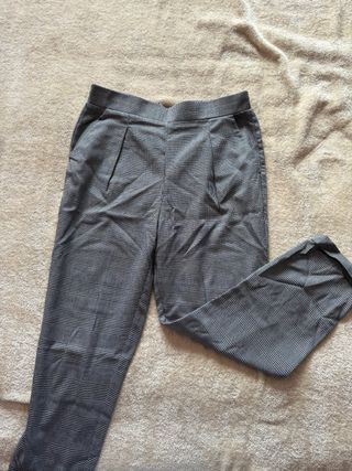 Pantalón estilo chino