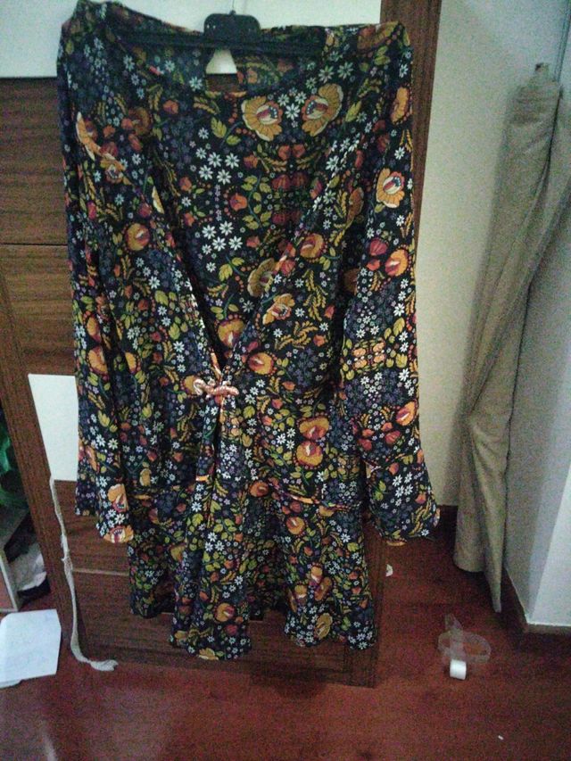 Vestido seminuevo sfera