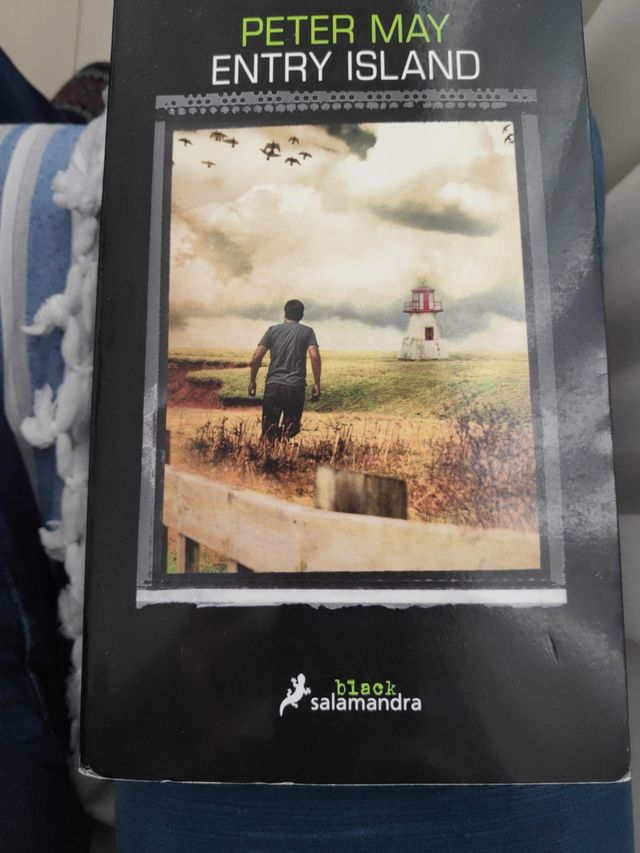 Entry island. Peter May