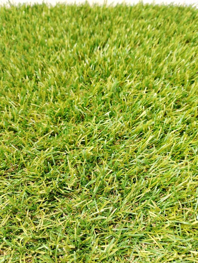 Bobinas 2x25m césped artificial de 30mm