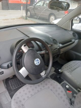 Volkswagen Beetle 2003