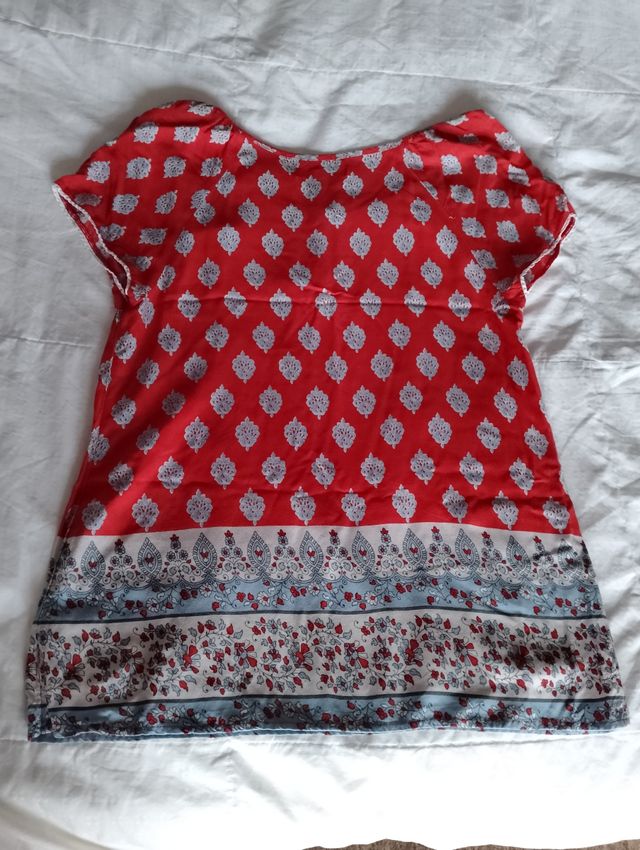 Favorecedora camisa mujer de verano
