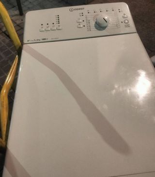 LAVADORA INDESIT 1* 6Kg* 1000R