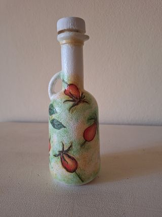 Bottiglietta con fiore