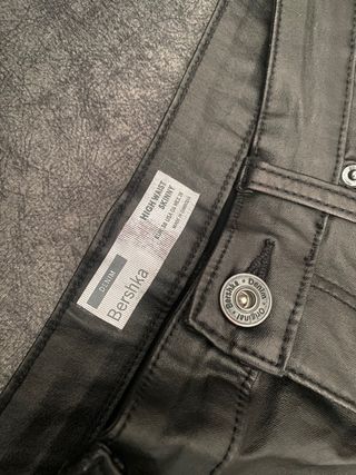 Pantalón cuero