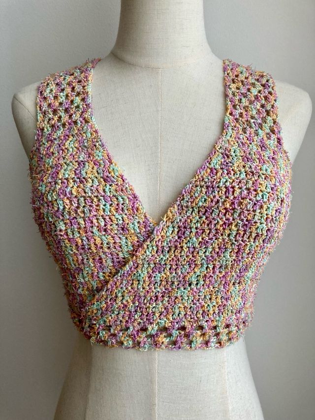 Top canotta incrociata