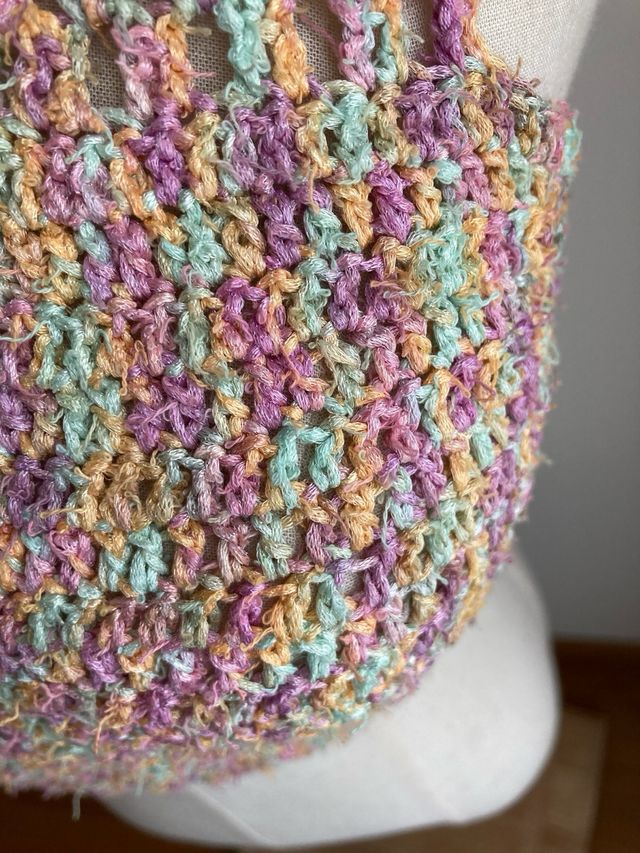 Top canotta incrociata