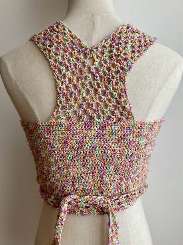 Top canotta incrociata