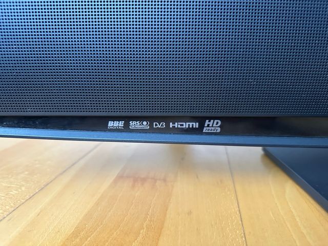 Televisor Sony de 120cm de pantalla