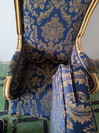 Sillón estilo Luis XVI azul
