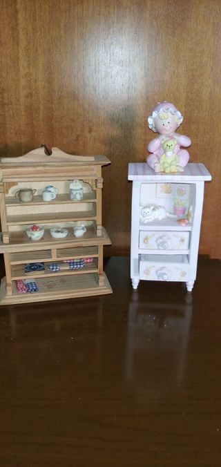 Giocattoli per casa di bambole