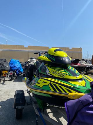 Moto de agua Bombardier SEADOO