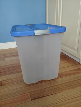 Caja almacenaje con ruedas