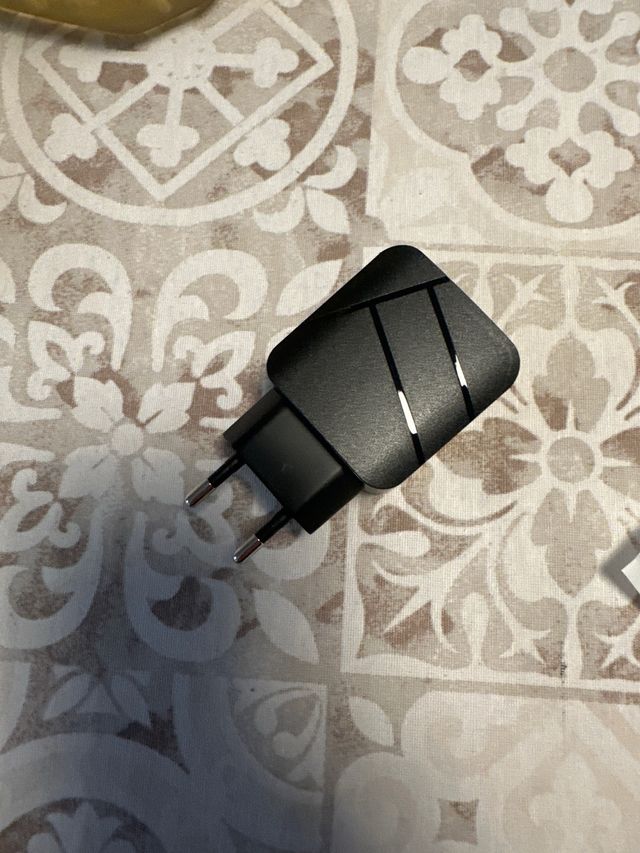 Trasformatore alimentatore ricarica cellulari