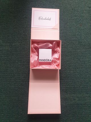 Caja y bolsas Pandora