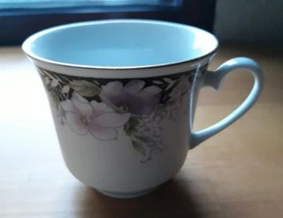 8 tazas de porcelana China de Ningbo.