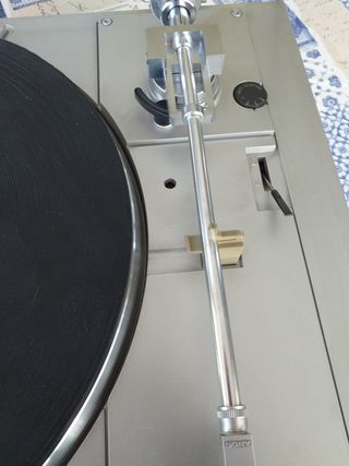 Tocadiscos y Amplificador Sony Antiguo