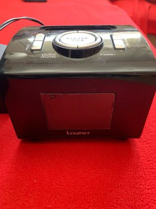 Radio, Reloj, alarma y conexion Ipod