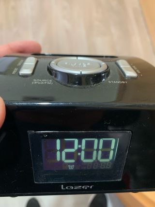 Radio, Reloj, alarma y conexion Ipod